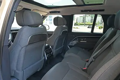 Range Rover D350 MHEV 2024 — Luxe hybride diesel, seulement 26 500 km — Miniature 15