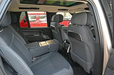 Range Rover D350 MHEV 2024 — Luxe hybride diesel, seulement 26 500 km — Miniature 21