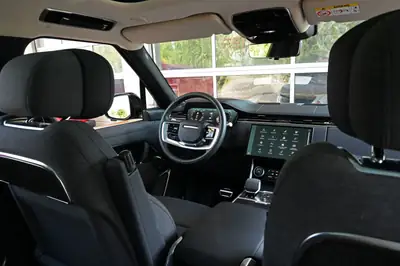 Range Rover D350 MHEV 2024 — Luxe hybride diesel, seulement 26 500 km — Miniature 26