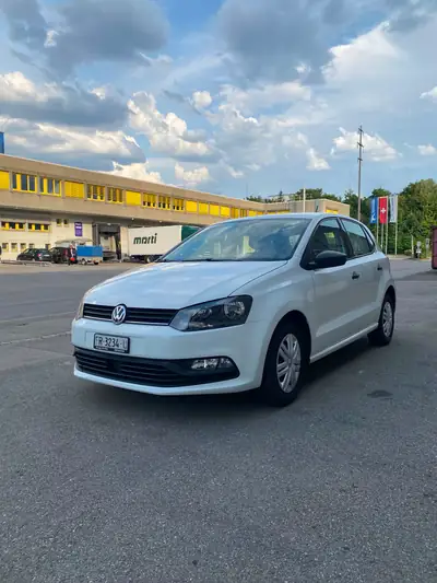 VW Polo 1.2 TSI 90 — Citadine économe, sans accident, 90 500 km — vista esterna