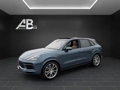 Porsche Cayenne 3.0 V6 340 PS — SUV premium première main, équipement complet — fianco