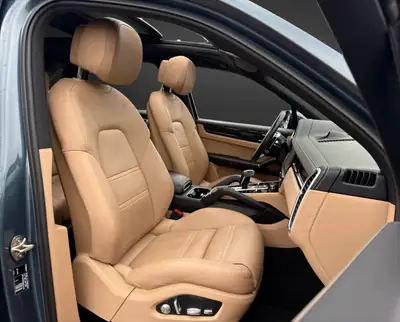Porsche Cayenne 3.0 V6 340 PS — SUV premium première main, équipement complet — Miniatura 9
