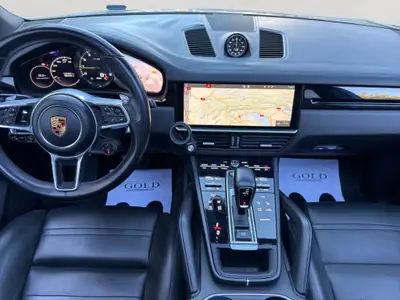 Porsche Cayenne 3.0 E-Hybrid — SUV hybride rechargeable, 462 ch et consommation réduite — arrière
