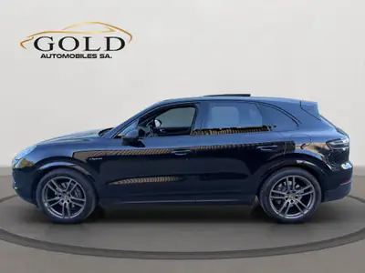 Porsche Cayenne 3.0 E-Hybrid — SUV hybride rechargeable, 462 ch et consommation réduite — Miniature 11