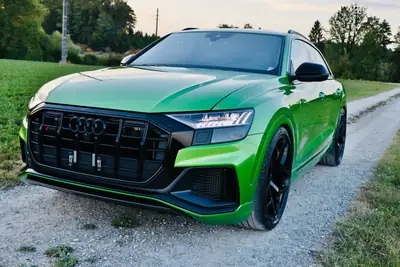 Audi SQ8 4.0 V8 TFSI — Coupé SUV de prestige, 507 ch, état quasi neuf — vista esterna