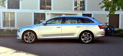 Škoda Superb 2.0 TDI 190 4×4 — Break premium, moteur éprouvé et traction intégrale — vista esterna
