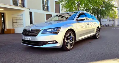 Škoda Superb 2.0 TDI 190 4×4 — Break premium, moteur éprouvé et traction intégrale — Miniatura 8