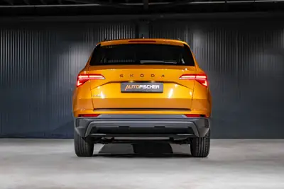 Skoda Karoq 1.5 TSI Fresh DSG — SUV compact fiable, faible kilométrage, garantie usine 5 ans — dettaglio