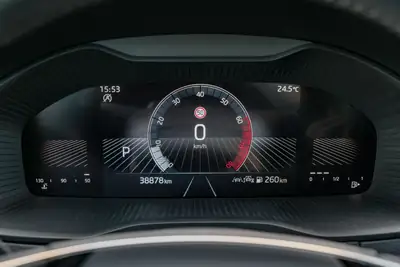 Skoda Karoq 1.5 TSI Fresh DSG — SUV compact fiable, faible kilométrage, garantie usine 5 ans — Miniatura 17