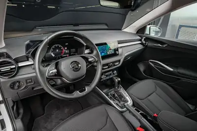 Skoda Fabia 1.0 TSI Top Selection DSG — Citadine agile, garantie 5 ans, très peu de km — Miniatura 13