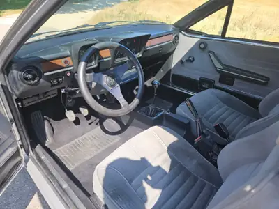 Alfa Romeo Alfetta GTV 2.0 — Coupé sportif vintage 1978 optimisé, sans accident — cruscotto