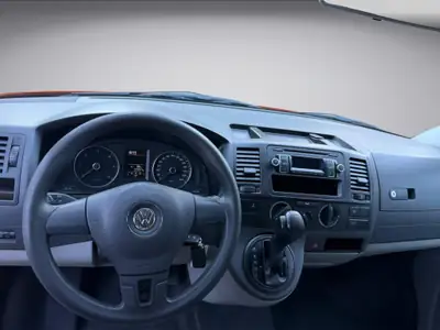 VW T5 2.0 TDI DSG — Utilitaire polyvalent, entretien complet, seulement 57'250 km — Miniature 9