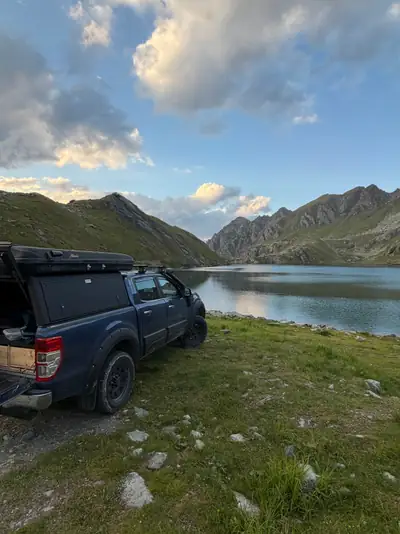 Ford Ranger 2.2 TDCi 4×4 — Pick-up robuste, 89 000 km, transmission manuelle — Armaturenbrett