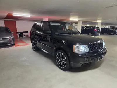 Land Rover Range Rover Sport 2.7 TDV6 — SUV Premium tout-terrain, moteur diesel robuste — vue extérieure