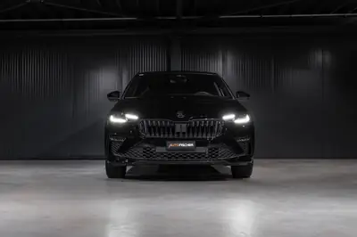 Skoda Scala 1.5 TSI Monte Carlo DSG — Berline compacte neuve, garantie 5 ans — intérieur