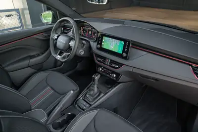 Skoda Scala 1.5 TSI Monte Carlo DSG — Berline compacte neuve, garantie 5 ans — Miniature 14