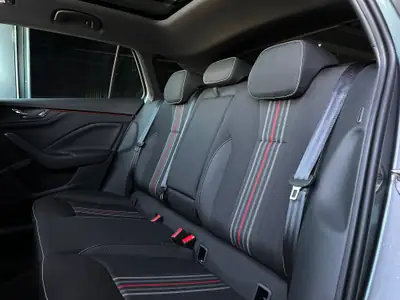 Skoda Scala 1.5 TSI Monte Carlo DSG — Berline compacte dynamique, quasi-neuve avec 5 ans de garantie — Miniature 12