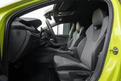 Skoda Octavia Combi 2.0 TSI 4x4 — SUV familial performant, garantie 5 ans, 21'200 km — Miniatura 10