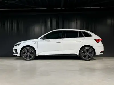 Skoda Scala 1.5 TSI Monte Carlo — Berline compacte dynamique, 8900 km seulement — Miniature 9