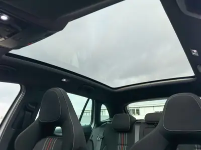 Skoda Scala 1.5 TSI Monte Carlo — Berline compacte dynamique, 8900 km seulement — Miniature 24
