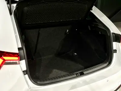 Skoda Scala 1.5 TSI Monte Carlo — Berline compacte dynamique, 8900 km seulement — Miniature 25