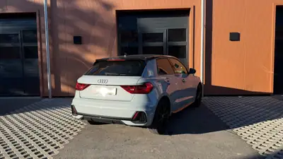 Audi A1 Sportback 30 TFSI S Line — Citadine dynamique, service gratuit 10 ans — Miniature 8