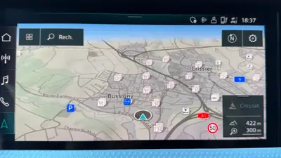 Audi A1 Sportback 30 TFSI S Line — Citadine dynamique, service gratuit 10 ans — Miniature 17
