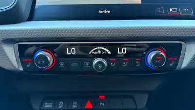 Audi A1 Sportback 30 TFSI S Line — Citadine dynamique, service gratuit 10 ans — Miniature 19