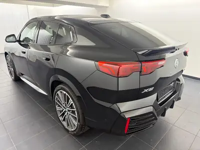 BMW X2 xDrive 20d M Sport 2025 — SUV compact diesel, première main, garantie constructeur — fianco