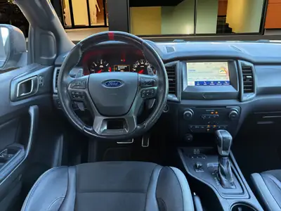 Ford Ranger DKab 2.0 EcoBlue 4x4 Raptor — Pick-up polyvalent, faible kilométrage, équipé Raptor — Miniatura 11
