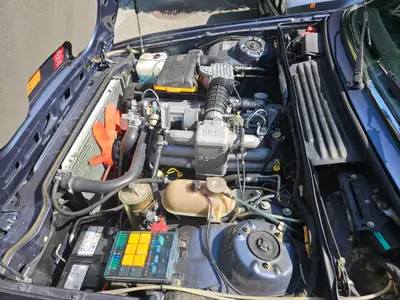 BMW 635 CSI 1985 — Coupé sportif de collection, état d'origine exceptionnel — détail