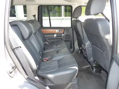 Land Rover Discovery 3.0 SDV6 256 HSE — SUV premium 7 places, entretien soigné — intérieur