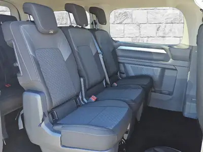 VW Caravelle BEV Life 2025 — Minibus électrique 9 places, design anthracite premium — Miniature 13