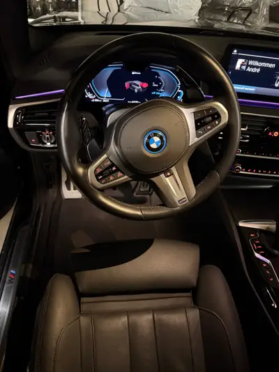 BMW 530e xDrive Touring M Sport — Hybride rechargeable, 44'000 km, garantie constructeur — Miniatura 7