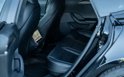 Tesla Model S 100 kWh Plaid 2022 — Berline électrique haute performance, 64'100 km — Miniatura 11