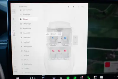 Tesla Model S 100 kWh Plaid 2022 — Berline électrique haute performance, 64'100 km — Miniatura 24