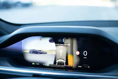 Tesla Model S 100 kWh Plaid 2022 — Berline électrique haute performance, 64'100 km — Miniatura 23