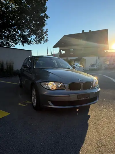 BMW 118d — Diesel fiable, 230 000 km, berline compacte d'occasion — Miniatur 7