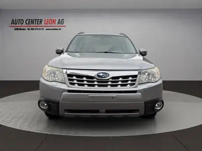 Subaru Forester 2.0 XS Comfort — SUV polyvalent, transmission automatique, 4x4 intégral — vista esterna