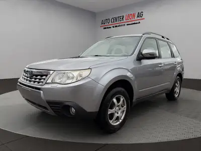 Subaru Forester 2.0 XS Comfort — SUV polyvalent, transmission automatique, 4x4 intégral — fianco