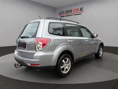 Subaru Forester 2.0 XS Comfort — SUV polyvalent, transmission automatique, 4x4 intégral — dettaglio