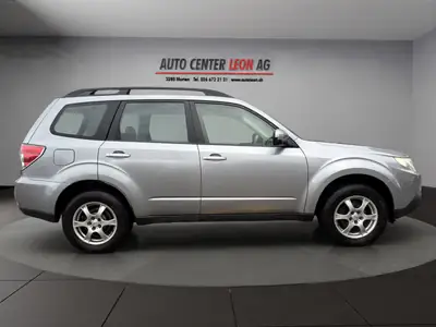 Subaru Forester 2.0 XS Comfort — SUV polyvalent, transmission automatique, 4x4 intégral — Miniatura 7