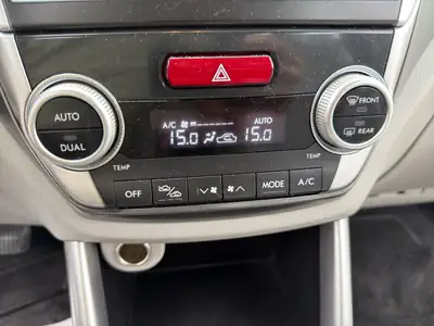 Subaru Forester 2.0 XS Comfort — SUV polyvalent, transmission automatique, 4x4 intégral — Miniatura 16