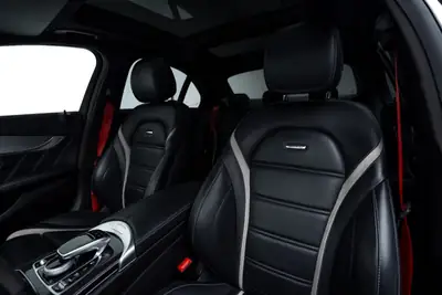 Mercedes-Benz C 63 AMG — Berline sportive 510 ch, état impeccable — Miniatur 7