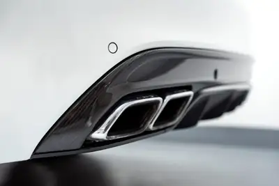 Mercedes-Benz C 63 AMG — Berline sportive 510 ch, état impeccable — Miniatur 10