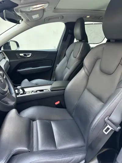 Volvo XC60 2.0 T6 TE XCENTRIC eAWD — Hybride rechargeable premium, 101'000 km — détail