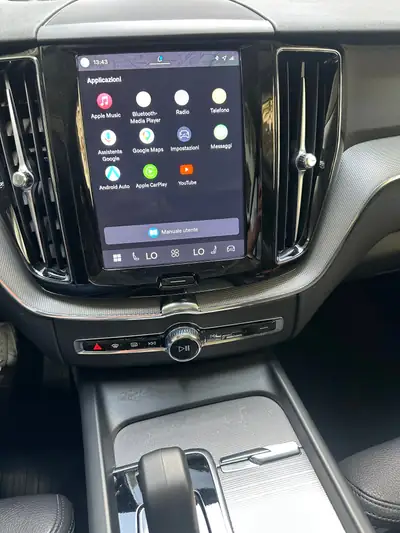 Volvo XC60 2.0 T6 TE XCENTRIC eAWD — Hybride rechargeable premium, 101'000 km — tableau de bord