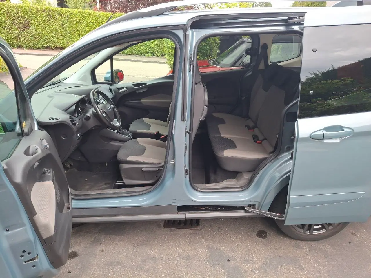 Ford Tourneo Courier 2018 occasion Basel — 4