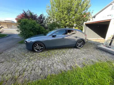 Mazda 3 G180 HB — Berline compacte dynamique, 58'000 km seulement — côté