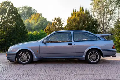 Ford Sierra RS Cosworth — Légende des années 80, 204 ch authentiques — côté